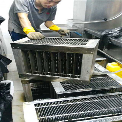深圳油煙機(jī)難清洗不可怕，教你四招遠(yuǎn)離油煙煩惱！