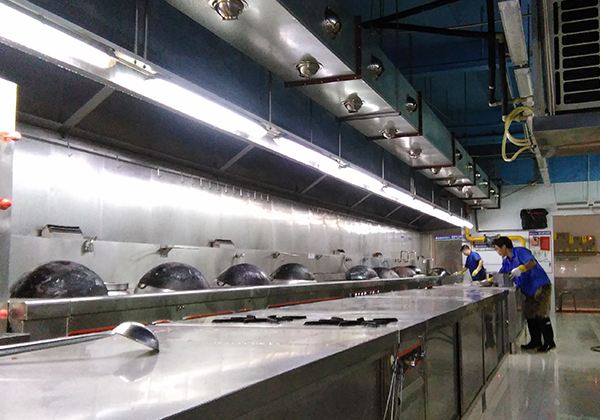 【深圳油煙機清洗】為什么要進行油煙管道清洗，大型油煙機清洗怎么樣